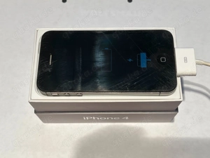 iPhone 4 - schwarz inkl. Ladekabel