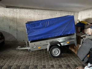 Anhänger neuwertig