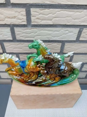 Vintage galoppierende Pferde Figur - Tang Sacai - Asiatische Heil