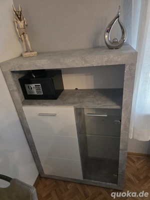 bis 09.12! vitrine Schrank beton optik