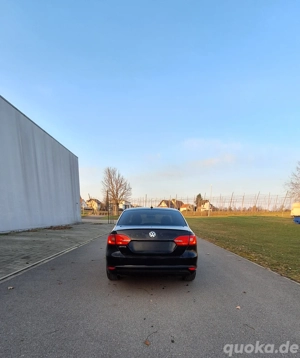 VW Jetta MK6 1.2 TSI   6-Gang   Scheckheft   viele neue Teile   TOP gepflegt Bild 2