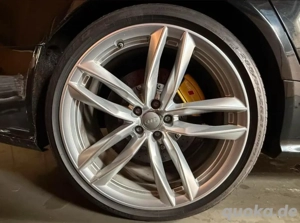 Originale Audi RS6 C7 21-Zoll-Felgen mit brandneuen Pirelli-Reifen