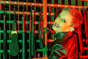 Berührbare Dominanz mit Intelligenz