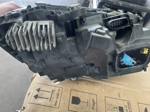 LED Scheinwerfer links und rechts gebraucht Bild 3