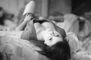 Suche w. Amateur-Models   Frauen mit Freude vor der Kamera