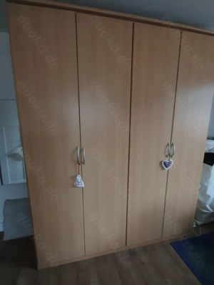 Kleiderschrank 4türig