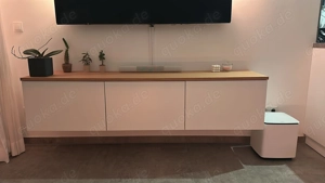 Weißes Sideboard mit Designer Holzplatte 180cm x 40,5 hoch x 42 tief. 