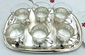 6 Teegläser silberfarben mit Tablett