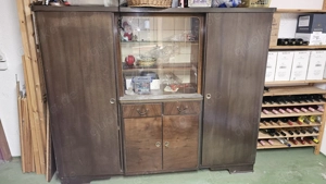 Schrank gegen Abholung zu verschenken