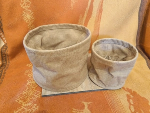 2 praktische schöne  Aufbewahrungskörbe