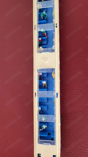 Roco DB Reisewagen mit reisenden Personen Bild 2