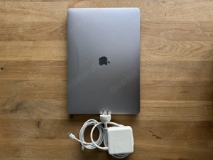 Apple MacBook Pro (16", 2019) 2.6 GHz 6-Core i7, 16 GB, 512GB SSD Bild 2