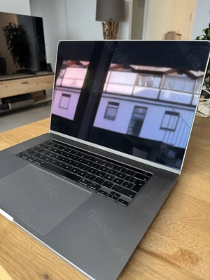 Apple MacBook Pro (16", 2019) 2.6 GHz 6-Core i7, 16 GB, 512GB SSD Bild 6