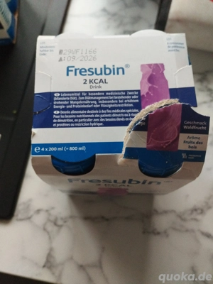 Fresubin Trinkflaschen und Pudding 