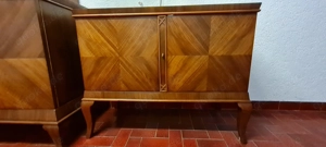 Antike Schränke zu verkaufen