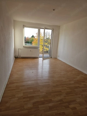 Sonnige 3 Raum Wohnung in naturnaher Lage 