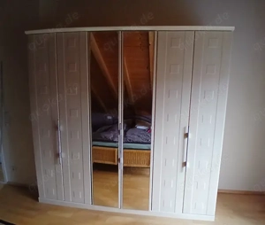 Schlafzimmerschrank Kellerschrank zu verschenken