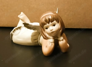 Goebel Figur - Engel liegend - gebraucht- 2.Wahl-