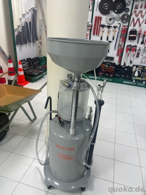 Altölauffangbehälter (kombiniert: Schwerkraft und Absaugung)