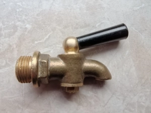 Kleiner 3 8" Wasserhahn aus Messing für Töpfe, Samowar etc. Bild 2