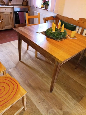 Massiver Eichentisch   geölt, älteres Modell   120   100   76 cm