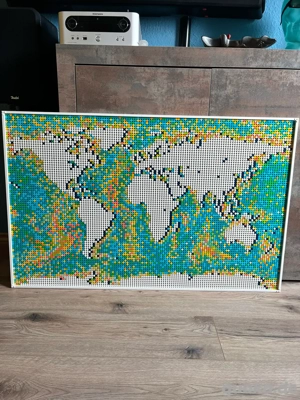 Lego World Map  Bild 3