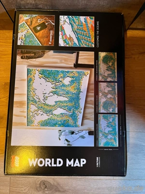 Lego World Map  Bild 2