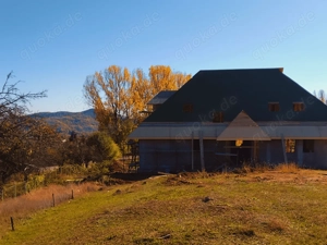 Urbanes Baugrundstück 500 qm in Câmpina   Premiumlage, am Waldrand, mit Panoramablick Bild 4