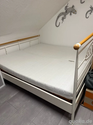 Weisses Metallbett 1,80 auf 2,00 Meter 