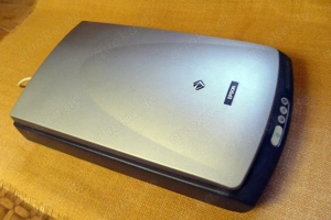 Epson Perfection 2400 Photo Film- und Flachbettscanner