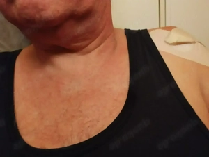 Er sucht sie bietet sex gegen Taschengeld 