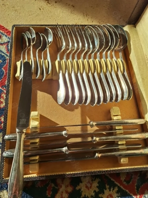 ca 100 Jahre altes versilbertes Besteck