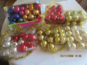 Christbaumschmuck und Weihnachtsdeko