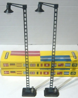 Trix H0 2x Gittermastlampe 6601 in OVP