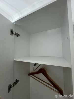Elegante weiße Garderobe mit Spiegel - Top Zustand Bild 3
