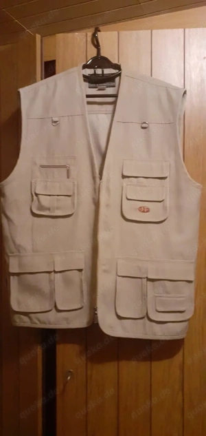 Herren-Westen XL-XXL - Den Preis von 1,-- muss man angeben damit die Anzeige veröffentlicht wird. Bild 5