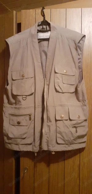 Herren-Westen XL-XXL - Den Preis von 1,-- muss man angeben damit die Anzeige veröffentlicht wird. Bild 2