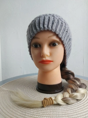 Mütze Handmade aus Wolle gehäkelt