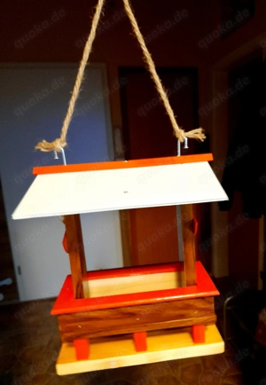 BAR  Futterhaus, Futterspender für Eichhörnchen und Vögel Das perfekte Geschenk für jeden Anlass   Bild 2