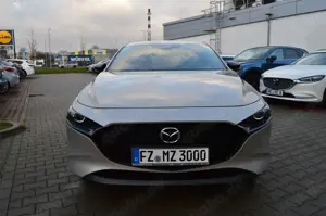 Mazda 3 2.5L e-SKYACTIV G 140ps 6MT FWD Homura Bild 2