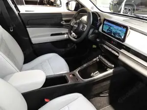 Fiat 600 La Prima Hybrid DCT Navi Massage Sitz LED Bild 4