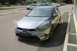 Kia Ceed SW / cee'd SW 1.5 T-GDi Automatik *Navi* Bild 4