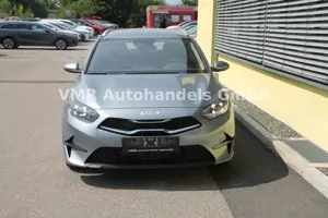 Kia Ceed SW / cee'd SW 1.5 T-GDi Automatik *Navi* Bild 3