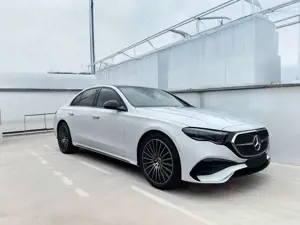 Mercedes-Benz E 200 AMG Line Premium Plus Panorama HUD MY25