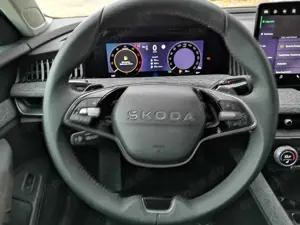 Skoda Superb 2.0 TDI DSG 4x4 Selection AHK Bild 5