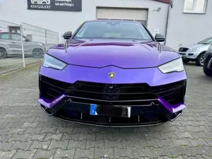 Lamborghini Urus S"Viola Mithras-Nero Ade Acrapovich Bild 4