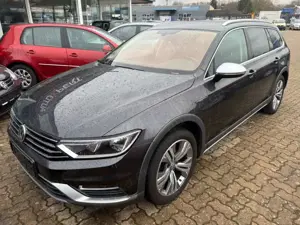 Volkswagen Passat Alltrack *AHK*SPORTSITZE*ABSTANDSTEMPOMAT
