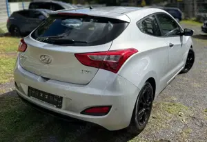 Hyundai i30 Coupe Classic *KLIMA*PDC*SCHECKHEFT Bild 5