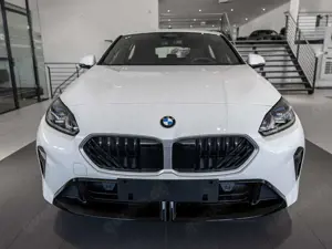BMW 120 M-Sport LED NAVI KAMERA SHZ PDC KEYLESS Bild 3
