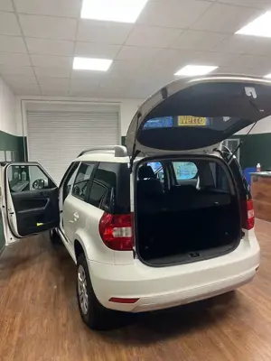Skoda Yeti Yeti 1.2 TSI Active Bild 4